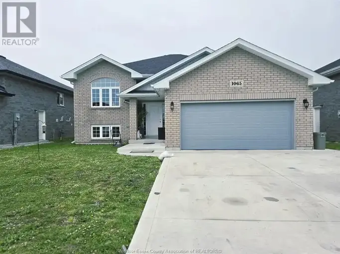 1065 ASPEN Ridge Unit# UPPER | 1065 ASPEN Ridge Unit# UPPER, Lakeshore | 2898509