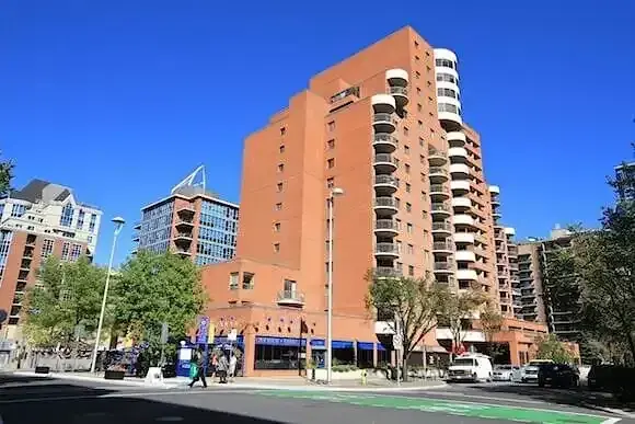 Renovated 1 bedroom unit in Eau Claire | 603 - 738 3 Ave SW, Calgary | 2899628