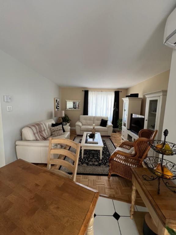 4 1/2 Septembre-Ste-Catherine Jacques Cartier | 2899919