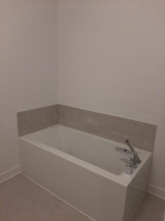 PROMO - APPARTEMENT 4½ À LOUER À LOUISEVILLE - 1ER JUILLET | 2899931