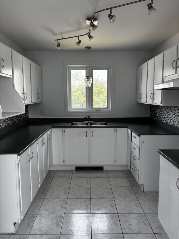 Logement à Louer - 2CC 1SB | 2900003