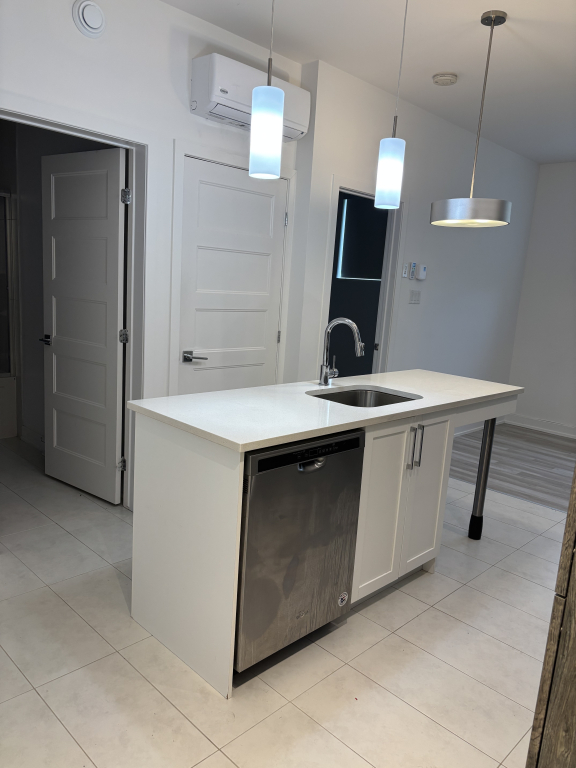 671 Boul Du Plateau, Unité 101 | 2900019