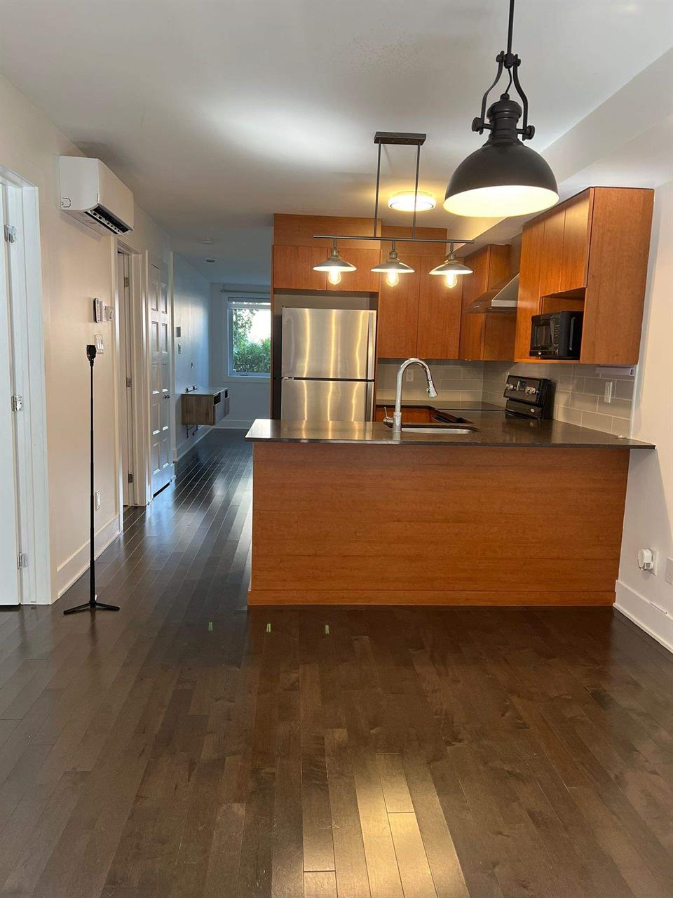2 CH - 1 SDB - Montréal - $1,650 /mo | 2900033