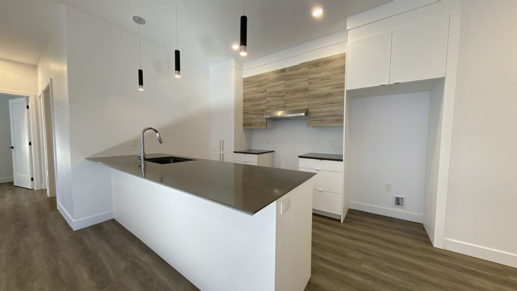 4 ½ HAUT DE GAMME |MCCREA|DÈS MAINTENANT | 2900043