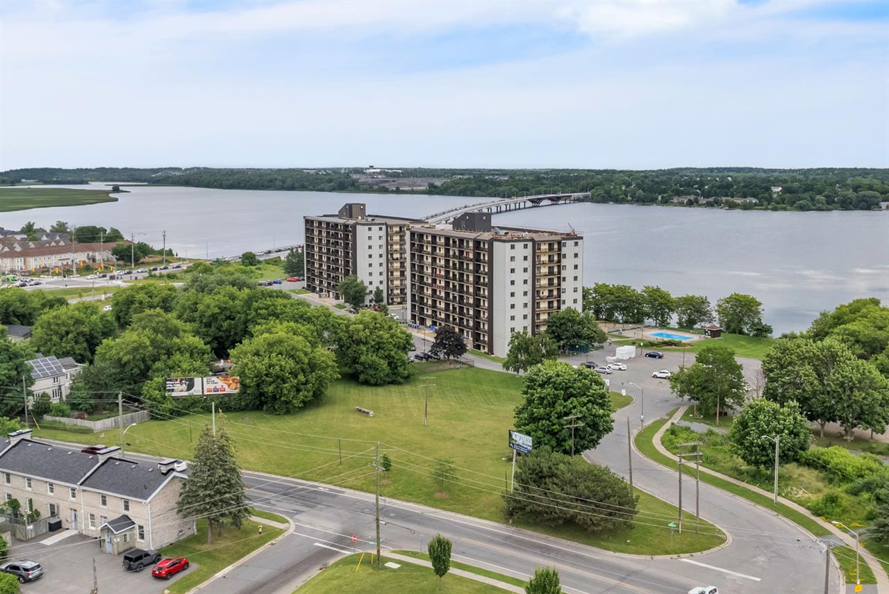 Village on the River Apartments | 2900095