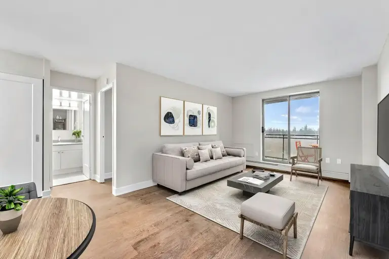 Highland Park Apartments I/II | 450/460 Highland Avenue, London | 2932124