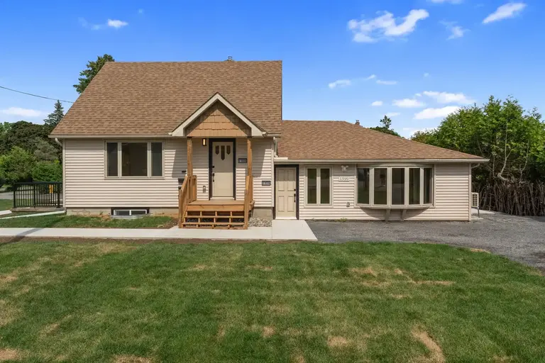 1599 Anne Street | 1599 Anne Street, Kingston | 2900774