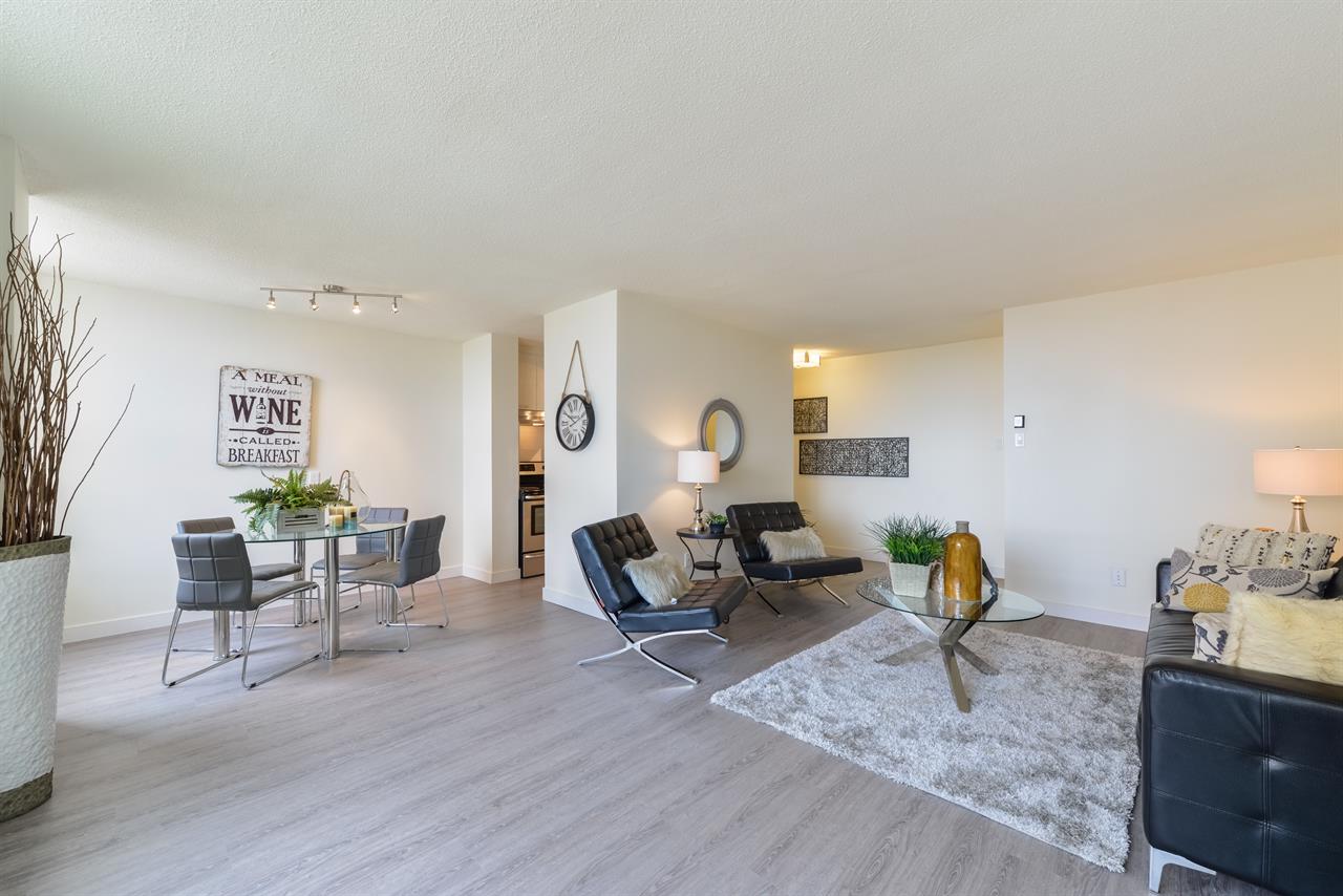 Whitehall Square | 2900323