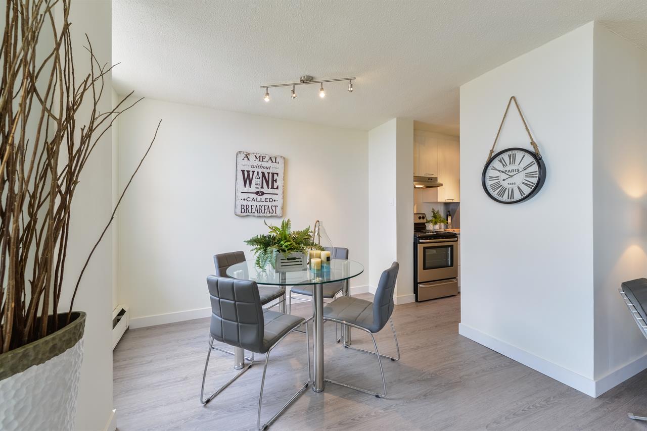 Whitehall Square | 2900323