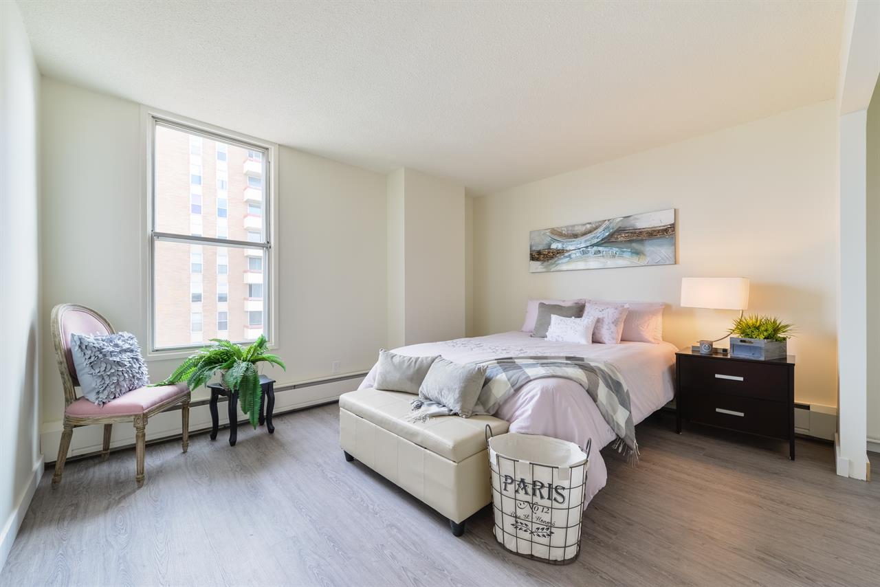 Whitehall Square | 2900323