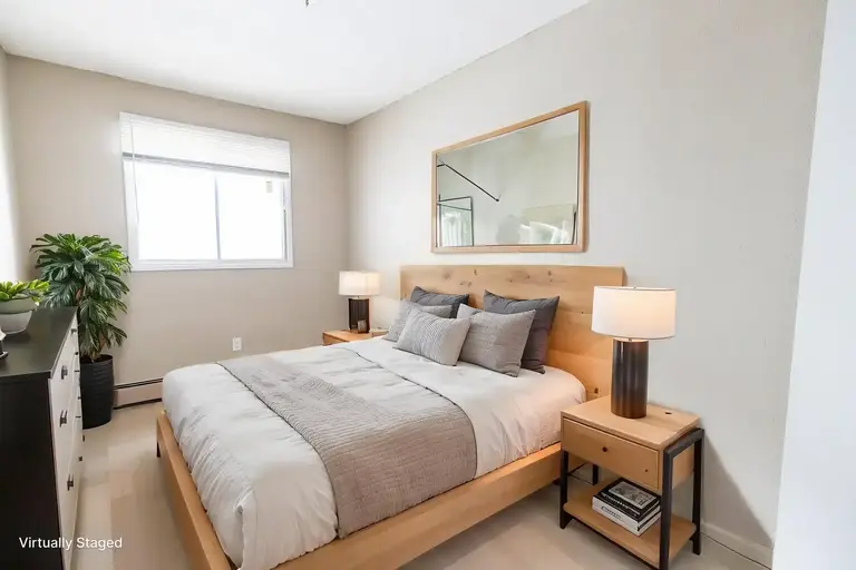 Chinook Woods | 707 57 Avenue SW, Calgary | 2900344