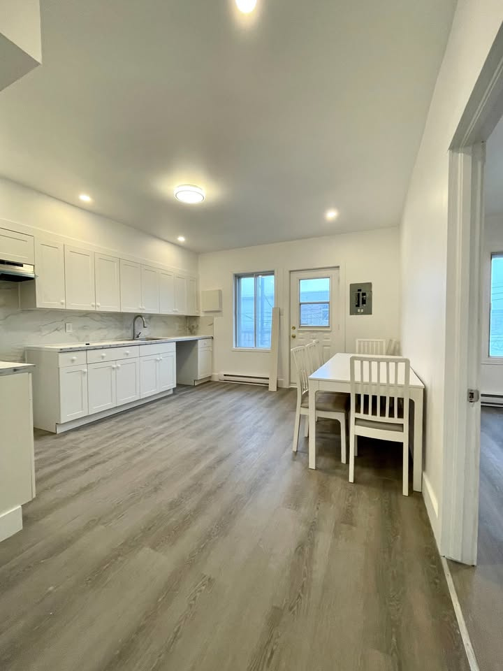 Villeray - 5 1/2 Avec Parking -Septembre | 2900528