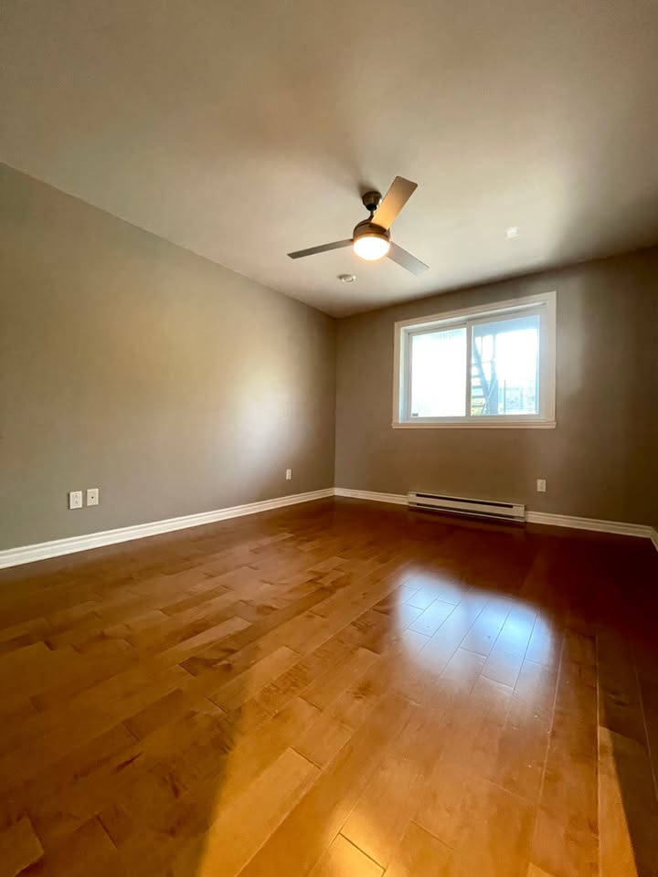 Hochelaga - Condo 4 1/2 Avec Garage | 2900547