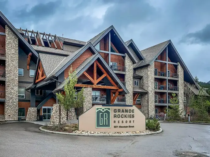 Cozy Condo in the Rockies | 241 - 901 Mountain Street, Canmore | 2900819