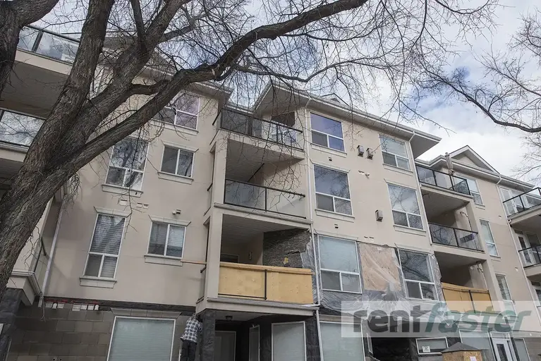 1432 Sq Ft. -  walk to the Foothills or Tom Baker. Big 1 bedroom with loft! | 405 - 3412 Parkdale Boulevard NW, Calgary | 2900825