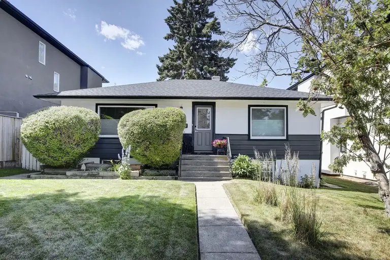 Killarney Main Floor | 2421 30 St SW, Calgary | 2900848