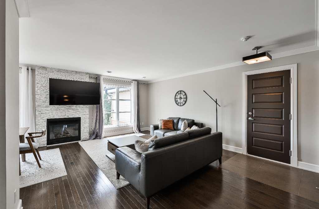 Condo 4 ½ haut de gamme à louer – Blainville – 3e étage – Terrasse – 2 stationnements + borne – 7 électros | 2900876