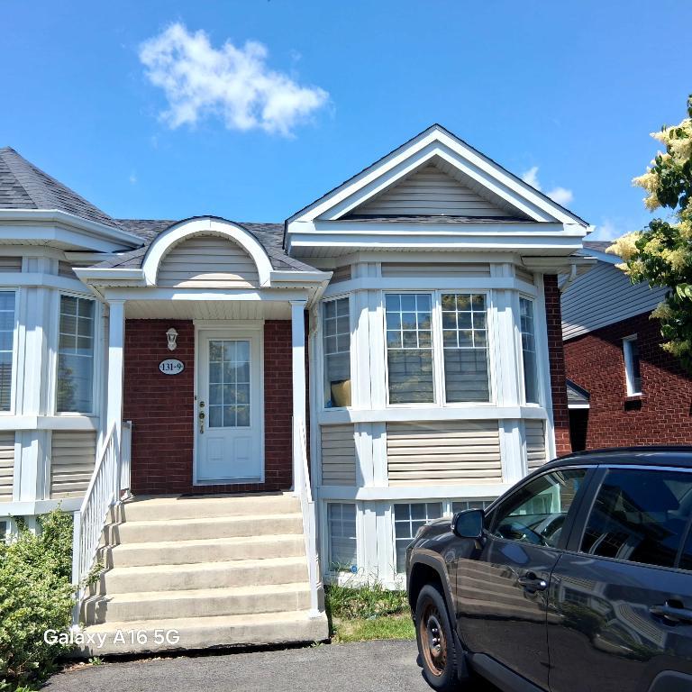 Maison semi-détâchée à louer | 2900878
