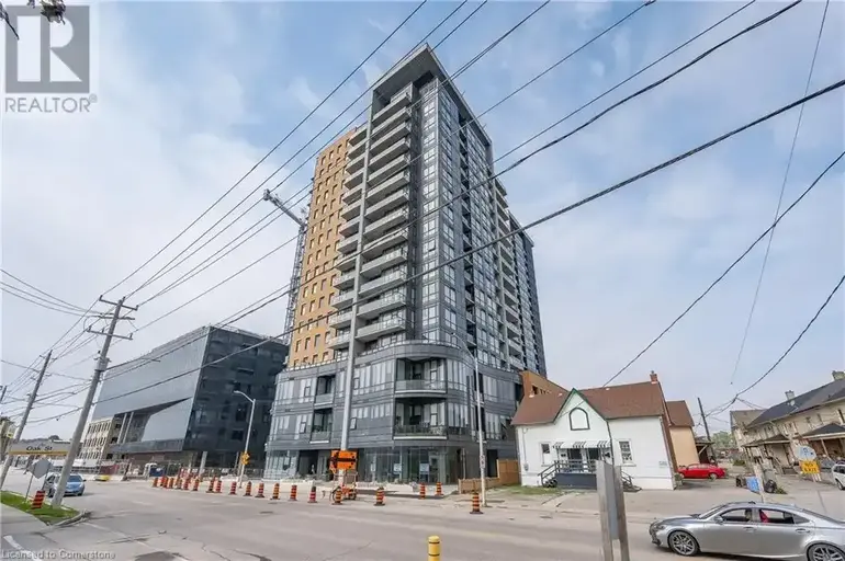 100 GARMENT Street Unit# 1707 | 100 GARMENT Street Unit# 1707, Kitchener | 2900984