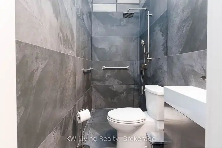 114 Seaton Street (Main, Upper) | 114 Seaton Street, Toronto | 2901140