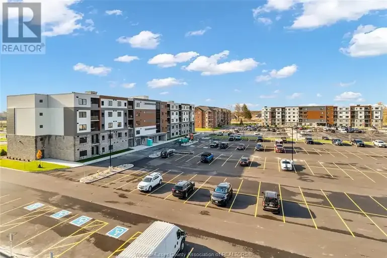 2600 SANDWICH WEST PARKWAY Unit# 302 | 2600 SANDWICH WEST PARKWAY Unit# 302, LaSalle | 2901240