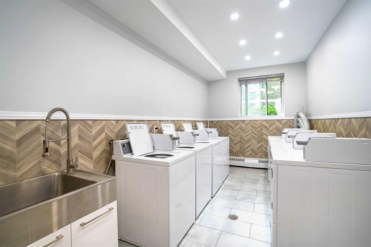 1 Bedroom 1 Bathroom - 5450 Chemin Queen-Mary, Montréal | 2903112