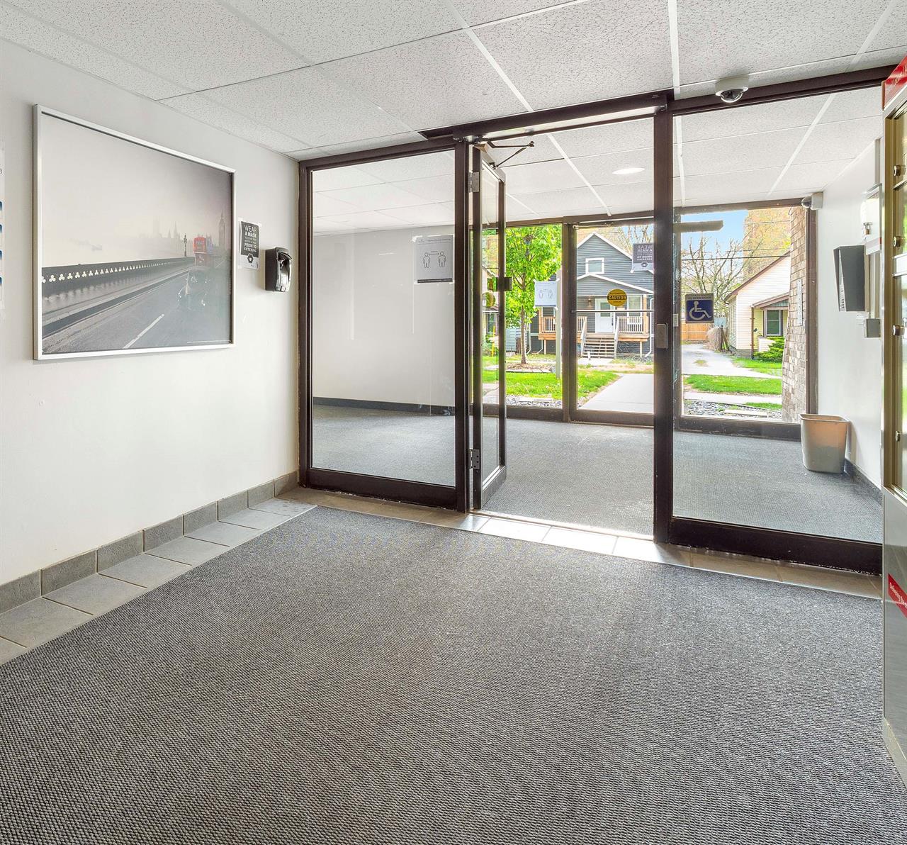 Sandilands Tower Apartments | 2903174