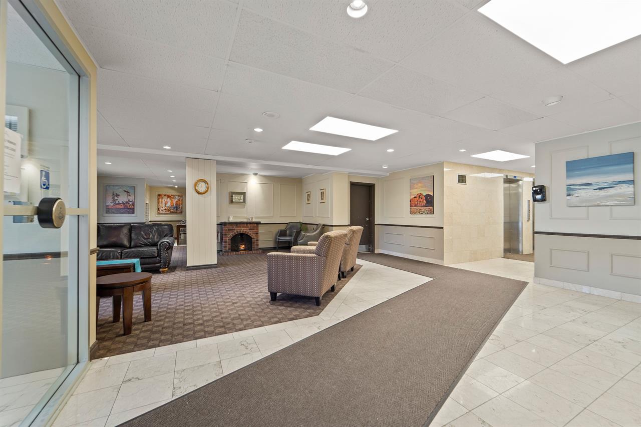 Leamington Towers Apartments | 2903182
