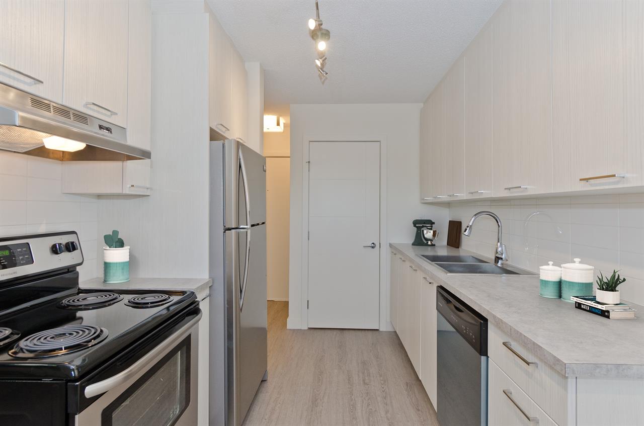 Varsity Place Apartments | 2903288