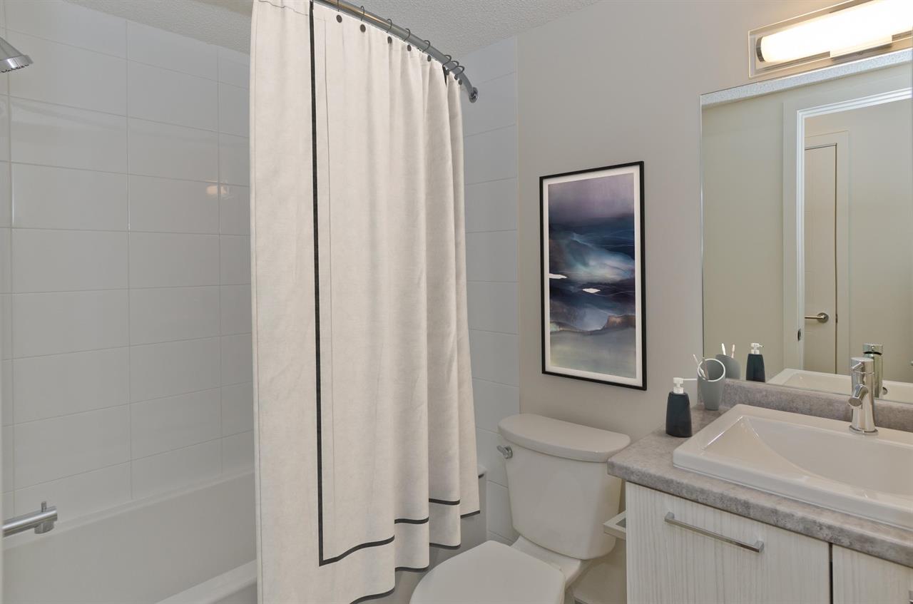 Varsity Place Apartments | 2903288