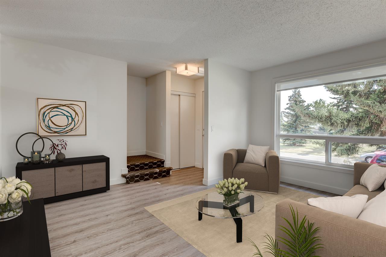 Radisson Village I | 2903391