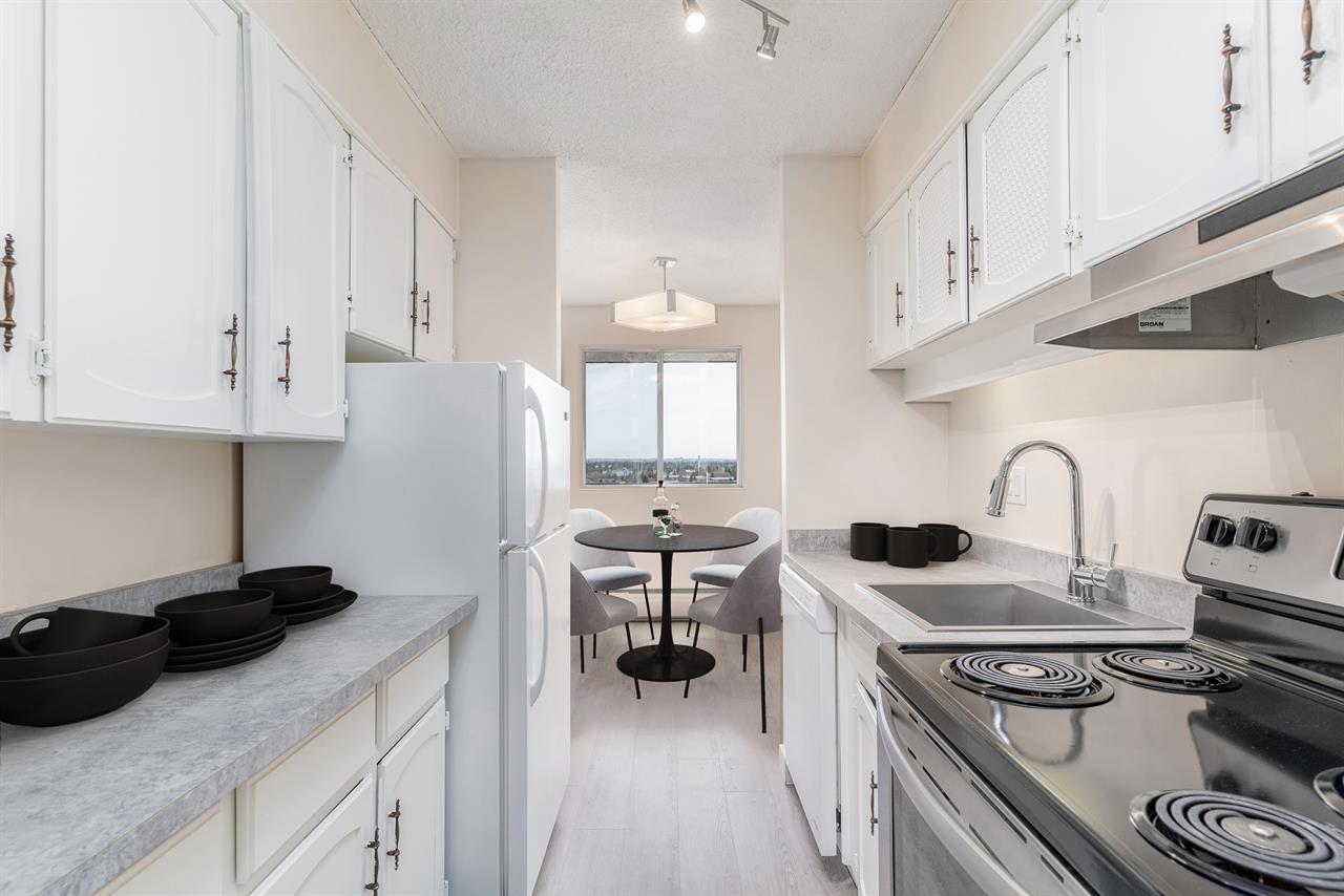 Lord Byron Tower II | 2903410