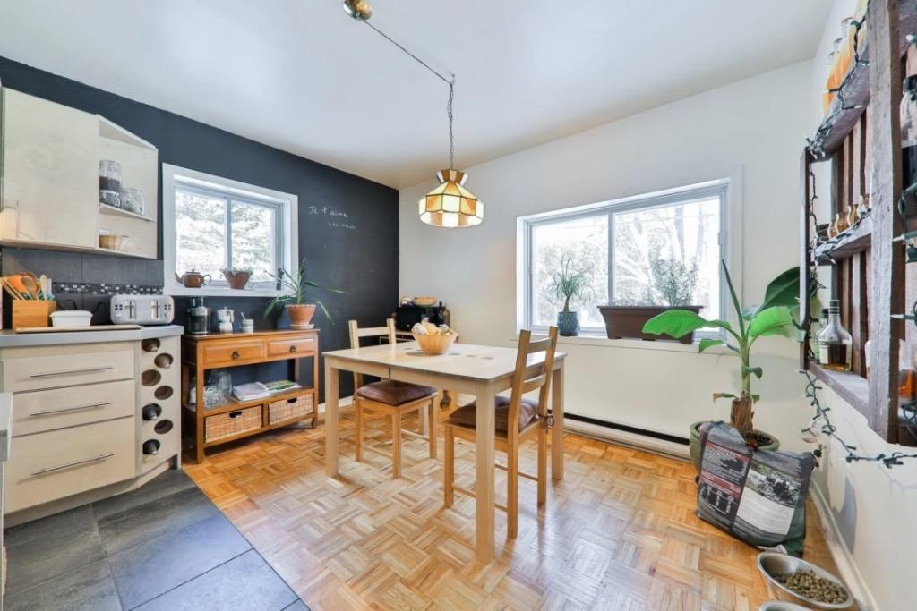 Appartement à louer très grand 4 1/2 Saint-Sauveur | 2903541