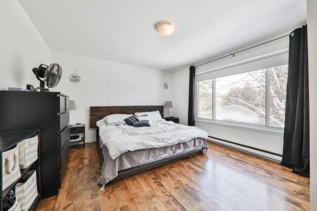 Appartement à louer très grand 5½ - Saint-Sauveur | 2903559