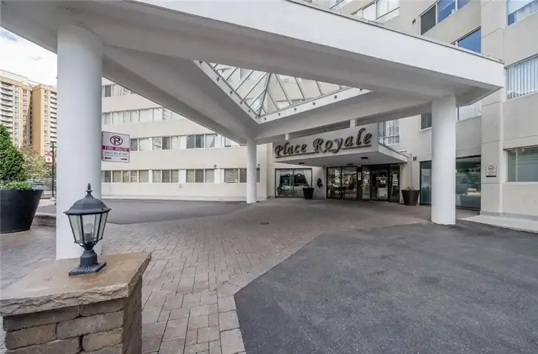 Kaneff Crescent Fantastic Suite! | 3695 Kaneff Crescent, Mississauga | 2903761