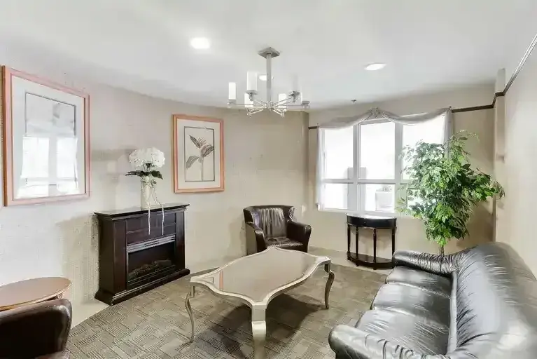 West Woodbridge Kipling Suite! | 8026 Kipling Avenue, Vaughan | 2903855