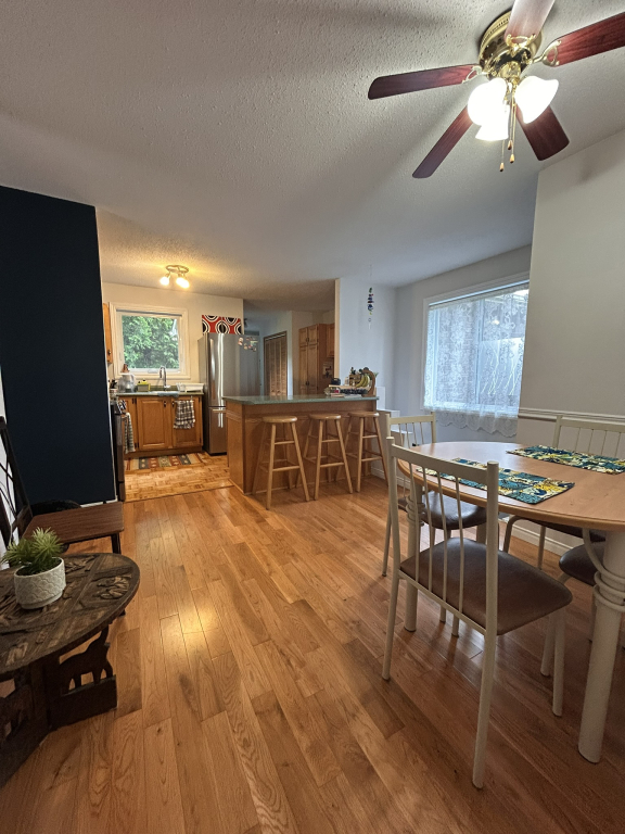 TRÈS BELLE MAISON À CHELSEA POUR 3200$ | 2904043