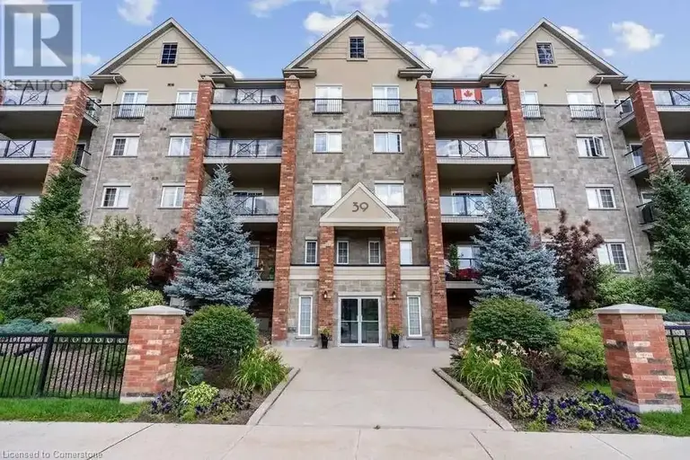 39 FERNDALE Drive S Unit# 104 | 39 FERNDALE Drive S Unit# 104, Barrie | 2904226