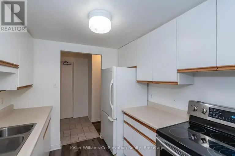 203 - 184 EIGHTH STREET | 203 - 184 EIGHTH STREET, Collingwood | 2904271