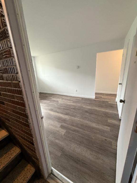 51/2 a Boisbriand dispo maintenant Juillet 2025 internet 2 stationnements, Loker, Thermopompe | 2906049