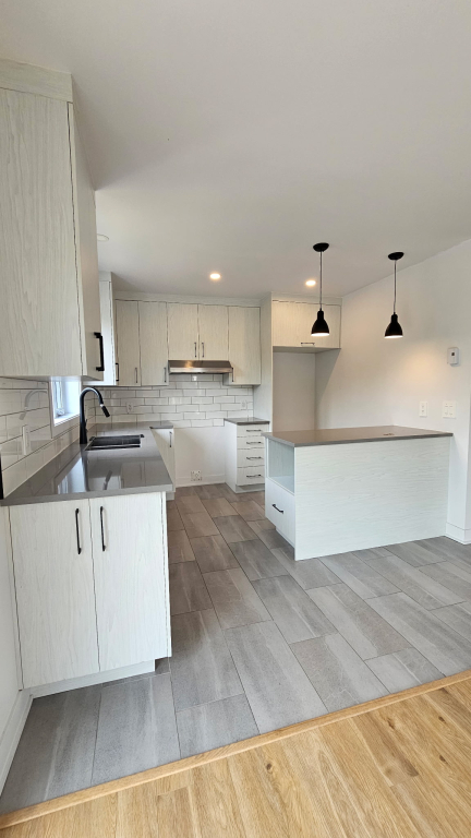 Nouveau Condo 3 1/2 à Louer Longueuil | 2906122
