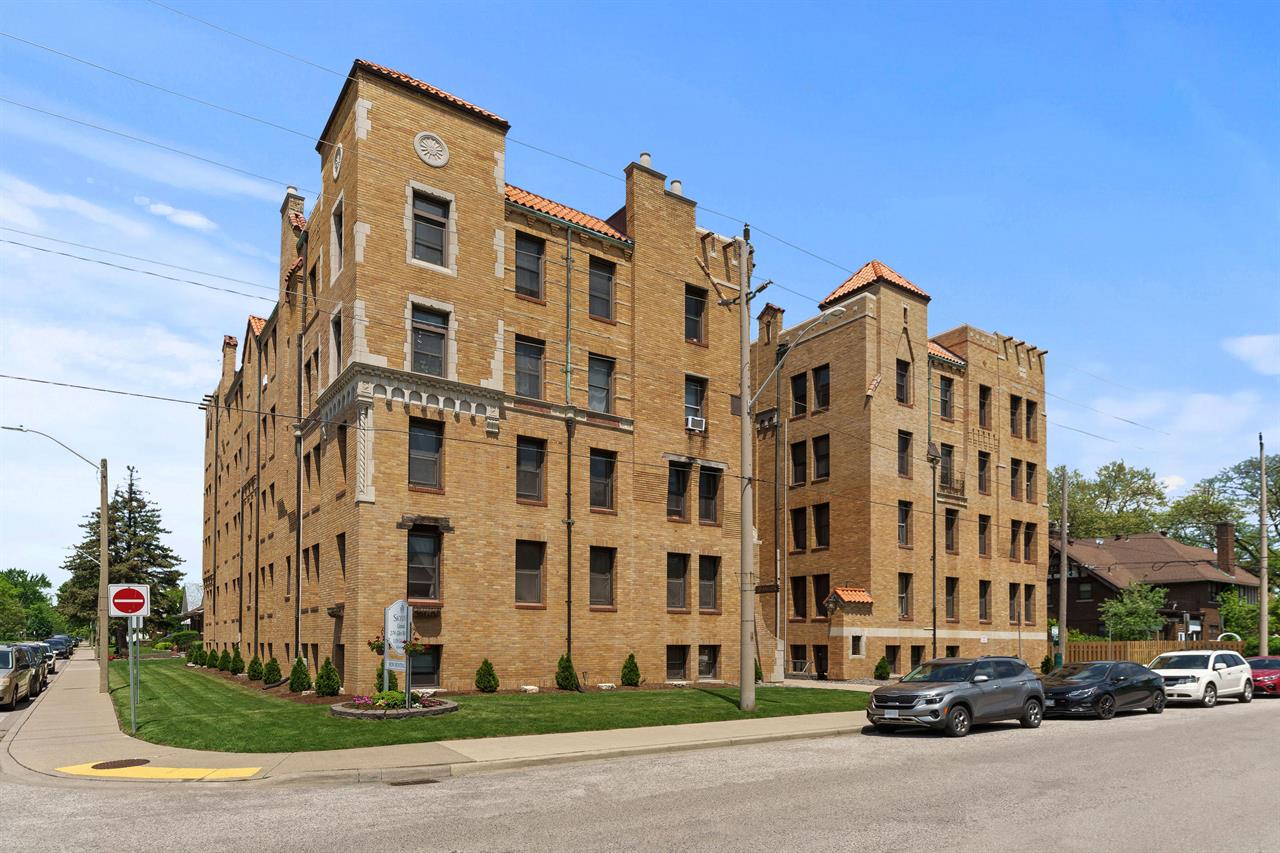 Granada Apartments | 2906170