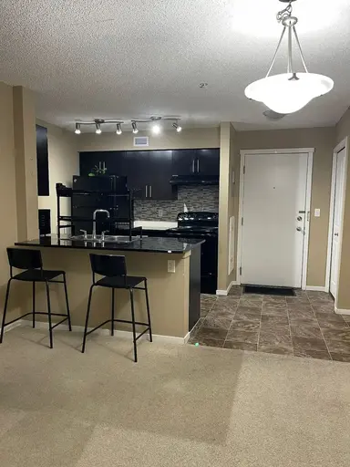 Available Well located 2 Bedrooms, Den, and 2 Washroom condo unit in Edmonton SW | 107 Watt Common SW, Edmonton | 2906358