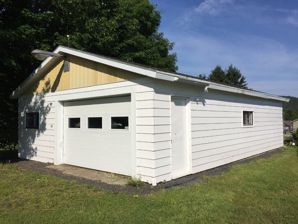 Terrain et garage à vendre à St-Fabien | 2906401