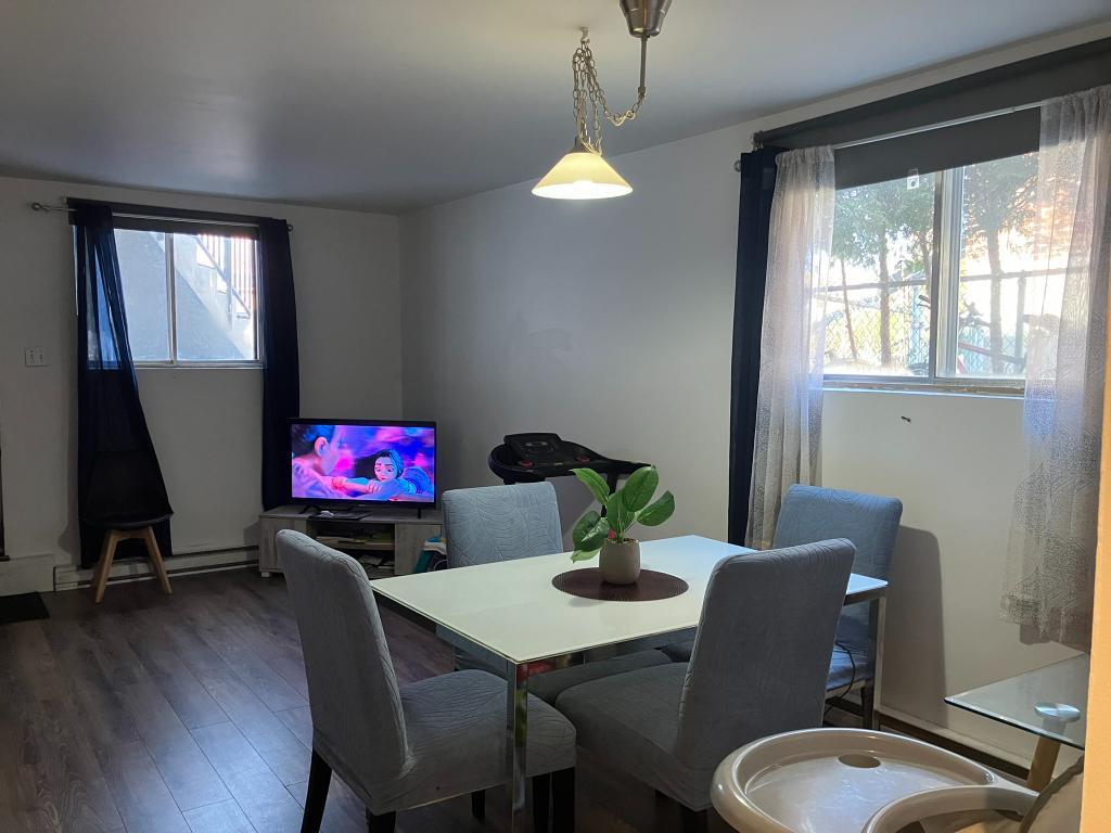 Grand 3 ½ disponible – 1200$/mois – Ahuntsic | 2908120