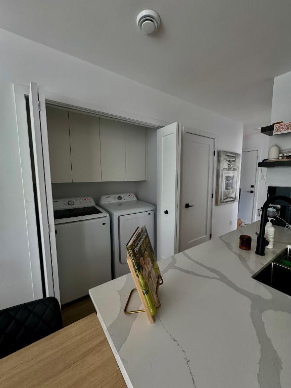 Logement 3 1/2 disponible en location | 2908121