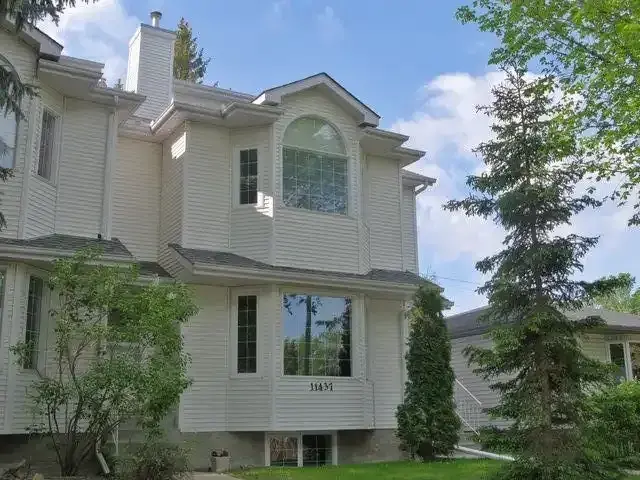 Belgravia 5-Bedroom House- Close to UA and LTR | 11437-76 Avenue, Edmonton | 2908369