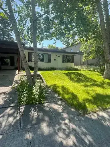 2 BEDROOM HOUSE FOR RENT in Parkdale | 152 35 Avenue Northwest, Calgary | 2908373