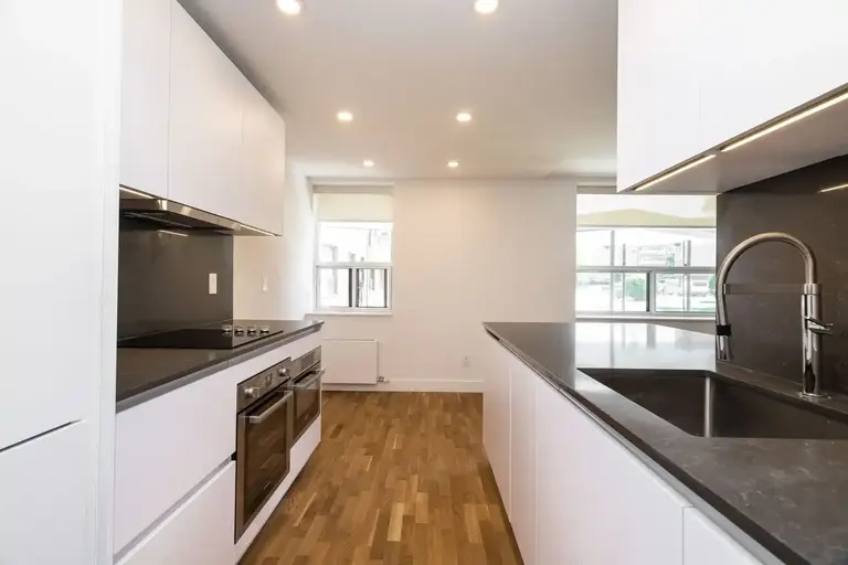 55-56 Eccleston Drive | 56 Eccleston Drive, Toronto | 2911574
