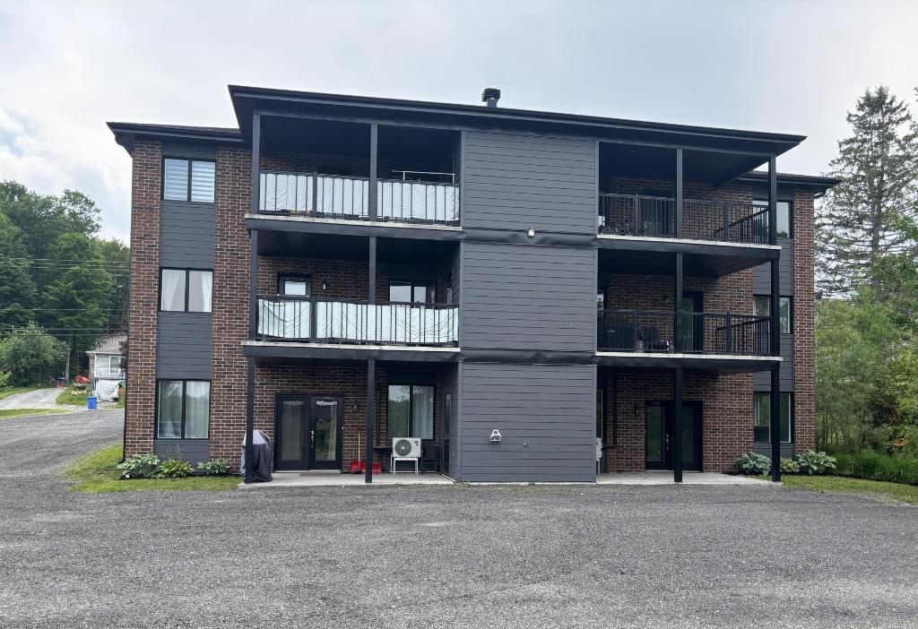 4 1/2 À LOUER (ST-DENIS-DE-BROMPTON) | 2912306